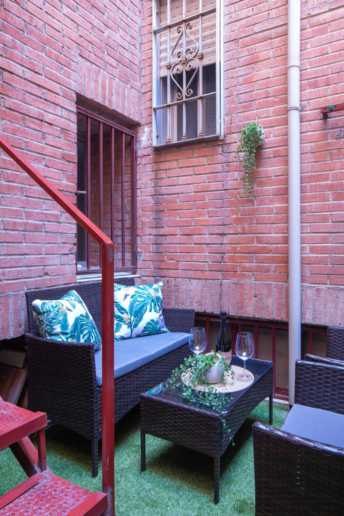 Lobos Deluxe Apartment Granada Exterior photo
